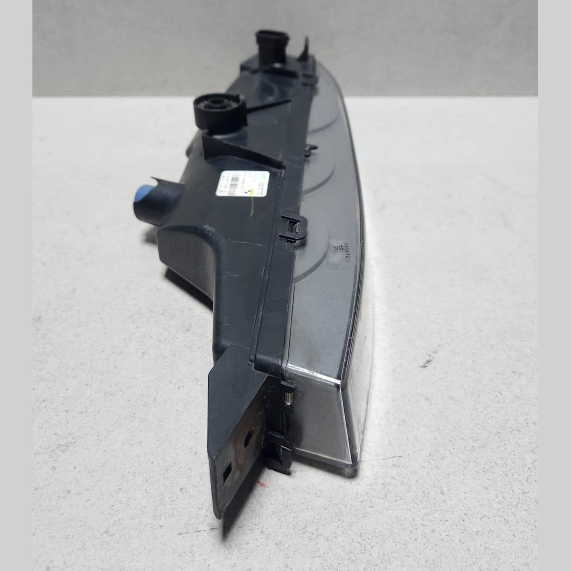 BMW Front Right LED Fog Light 7234928  6 Series F12