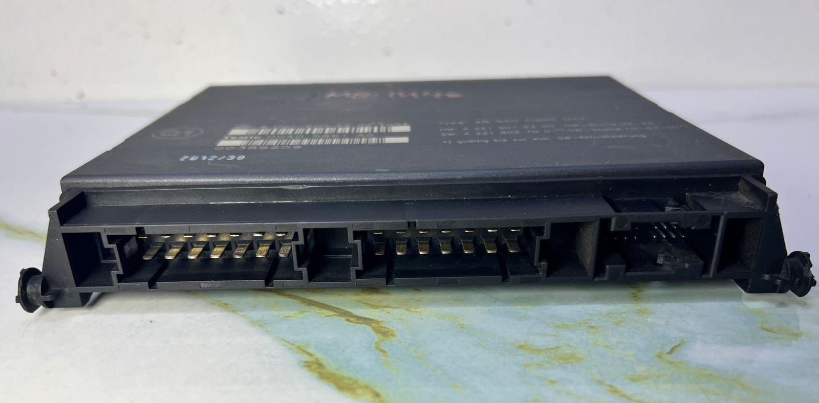 07-13 Mercedes-Benz W221 S-Class S350 Rear Seat Control Module A221 9002202 OEM