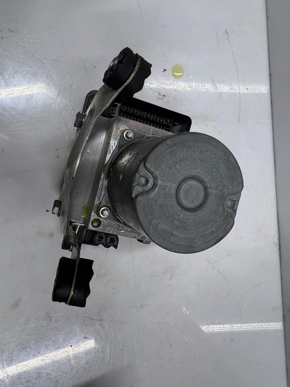 BMW 5 Series F10 F11 F13 Abs Pump Modulator 6799515