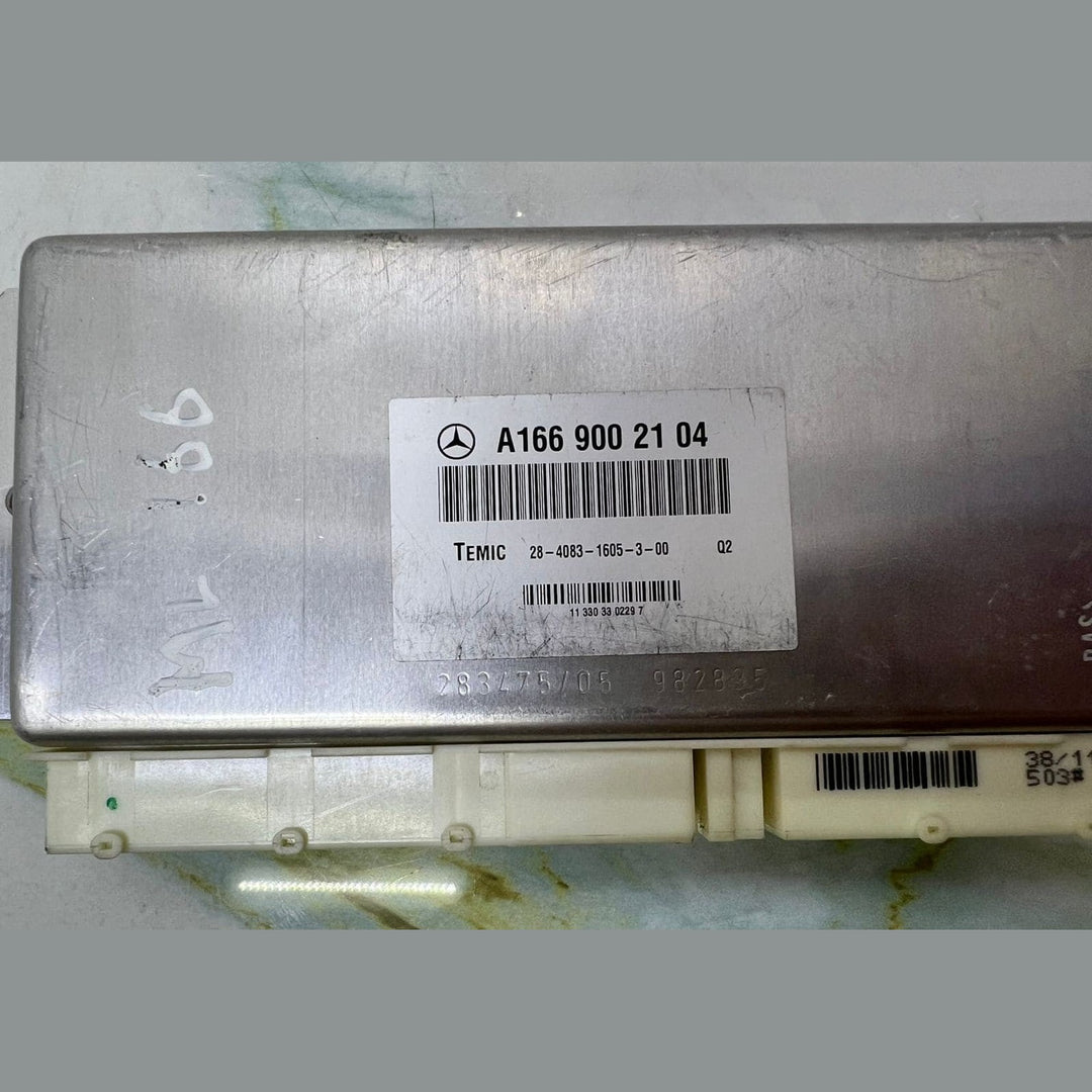 2012-2015 Mercedes-Benz ML63 AMG Left Front Seat Control Module A1669002104 W166