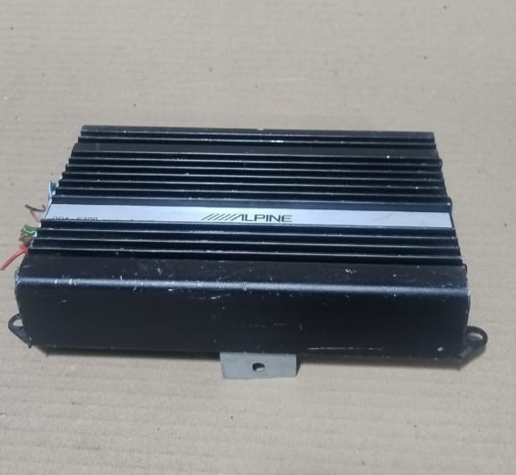 BMW 1 SERIES F20 F21 AUDIO AMPLIFIER  OEM SOUND SYSTEM MODULE 6541 2230420