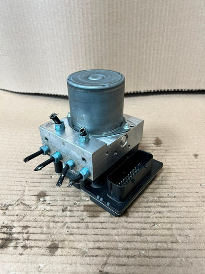 2010-2015 BMW X1 E84 ABS HYDRAULIC Pump/Modulator 6792350 OEM
