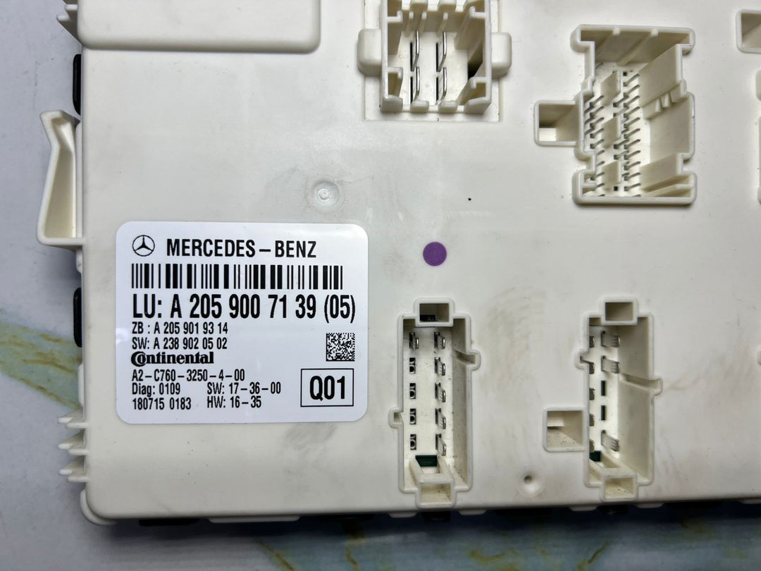 Mercedes W205 C300 C-Class Continental Control Module Unit A205 9007139 OEM