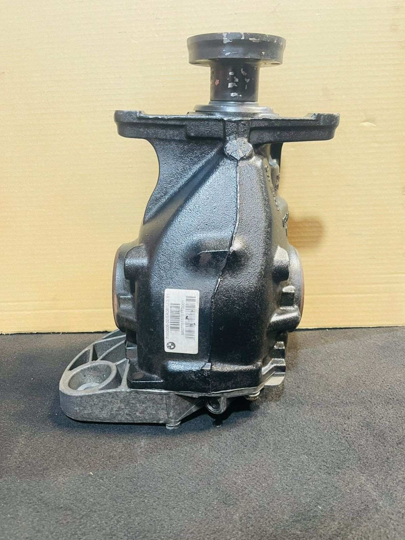2006-2007 BMW 525i BMW 5 Series E60 E61 525i 523i Rear Differential 7560606