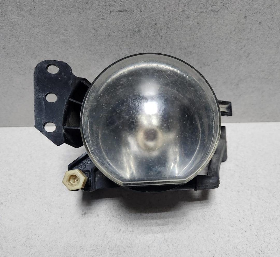 2004-2010 BMW 525i Front Right Fog Light 6910792