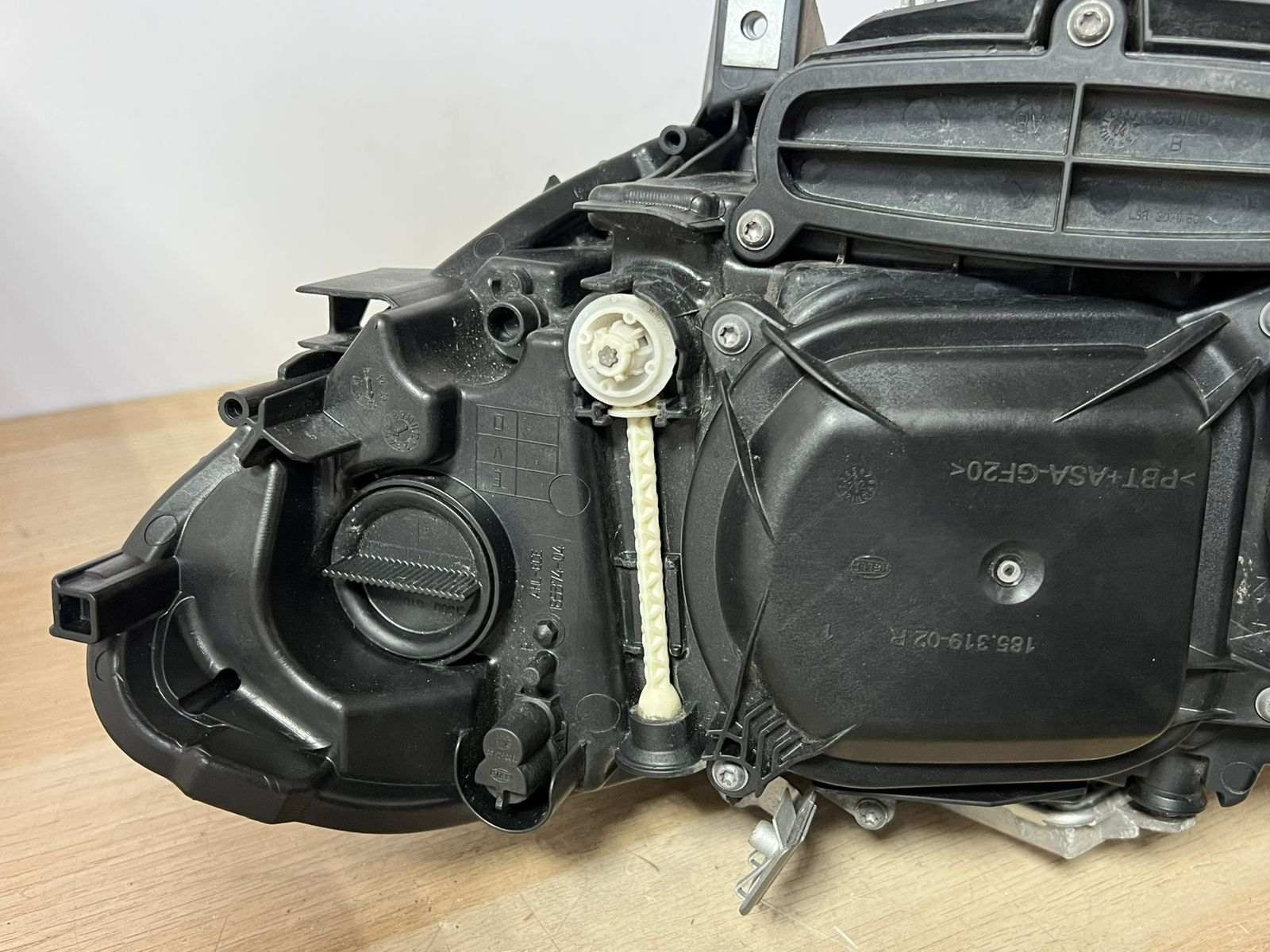 BMW Series 5 F10 F11 Front Right LCI ADAPTIVE XENON Headlight A8 7378516 01 RHD