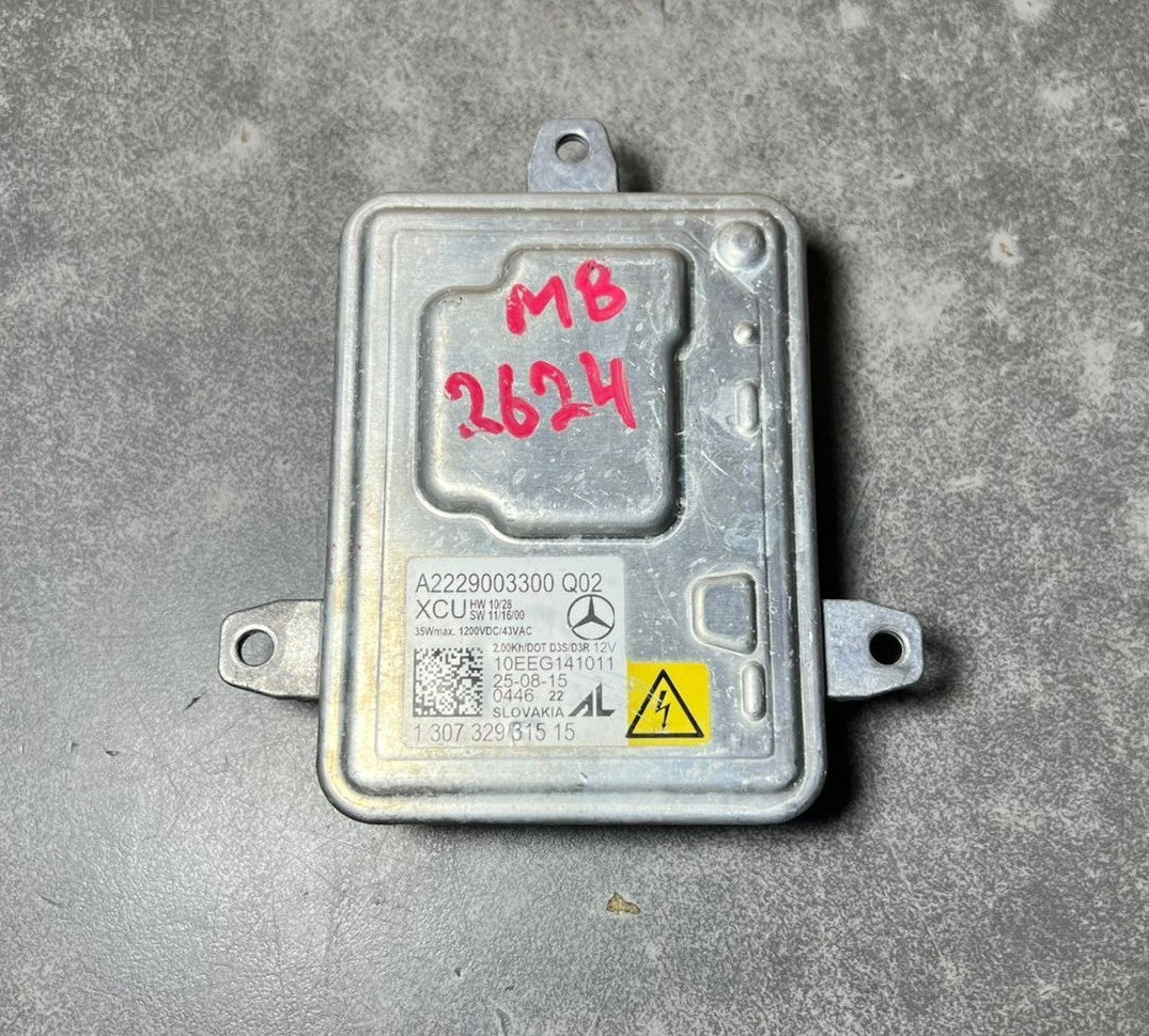 Mercedes Benz W222 Xenon Light Headlight Control Module Unit A222 9003300 OEM