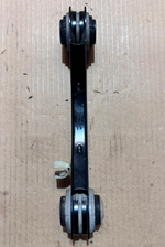 Bild in die Galerieansicht laden, BMW X3 G01 X4 G02 X3M F97   REAR SUSPENSION LINK ARM RUBBER MOUNT RIGHT  6871006