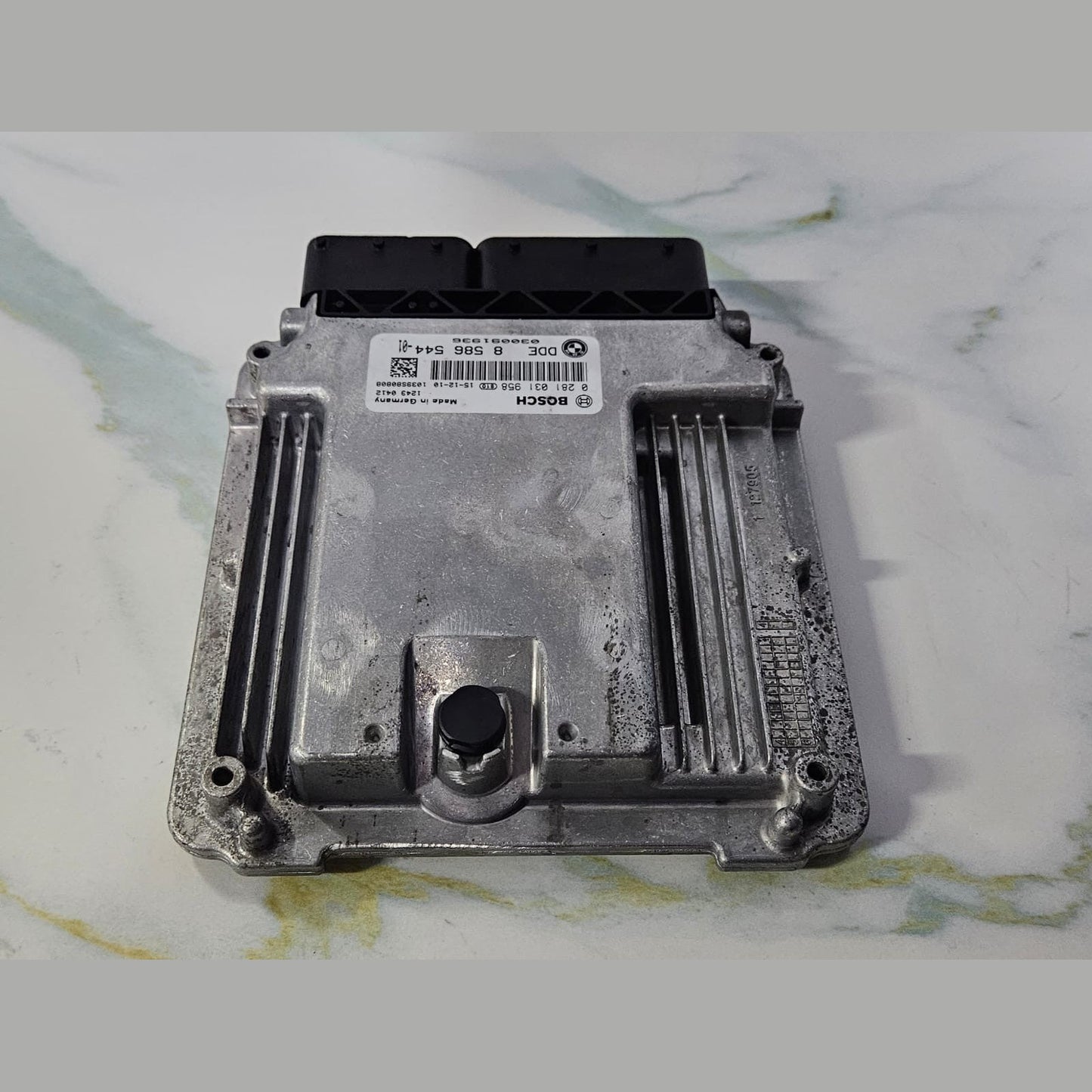 OEM BMW X3 X4 X5 X6 N57 ENGINE CONTROL UNIT ECM DDE ECU ONLY 8586544 BOSCH
