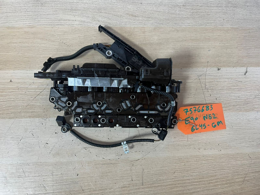 2004-10 BMW 3 E90/E91/E92/E93 Automatic transmission valve body 24242994