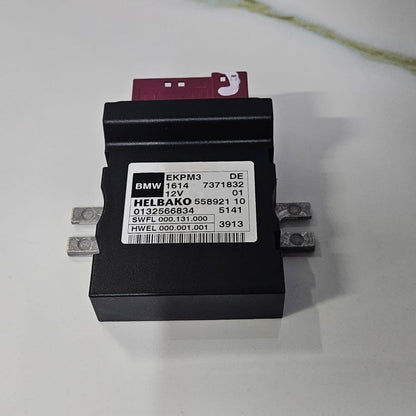 OEM 09-15 BMW F01 F02 740i N55 Helbako EKPM3 Fuel Pump Control Module 7371832