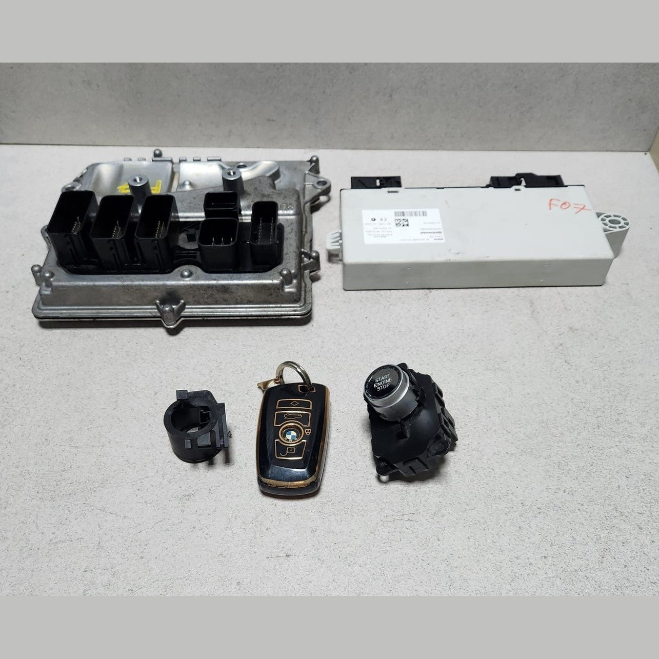 2011 BMW F07 GT 535I N55 3.0 Engine Control Unit 8618449 ECU SET 