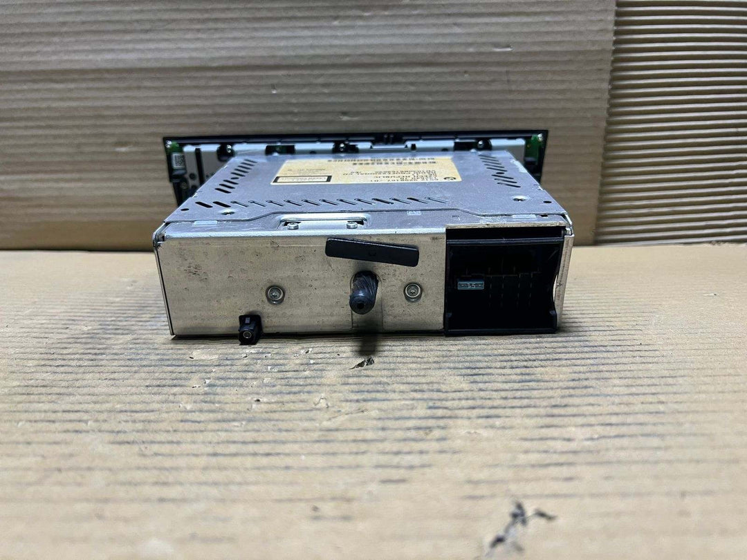BMW Radio Player 9258167 X1 E84 and 1 3 Series radio player CD head unit