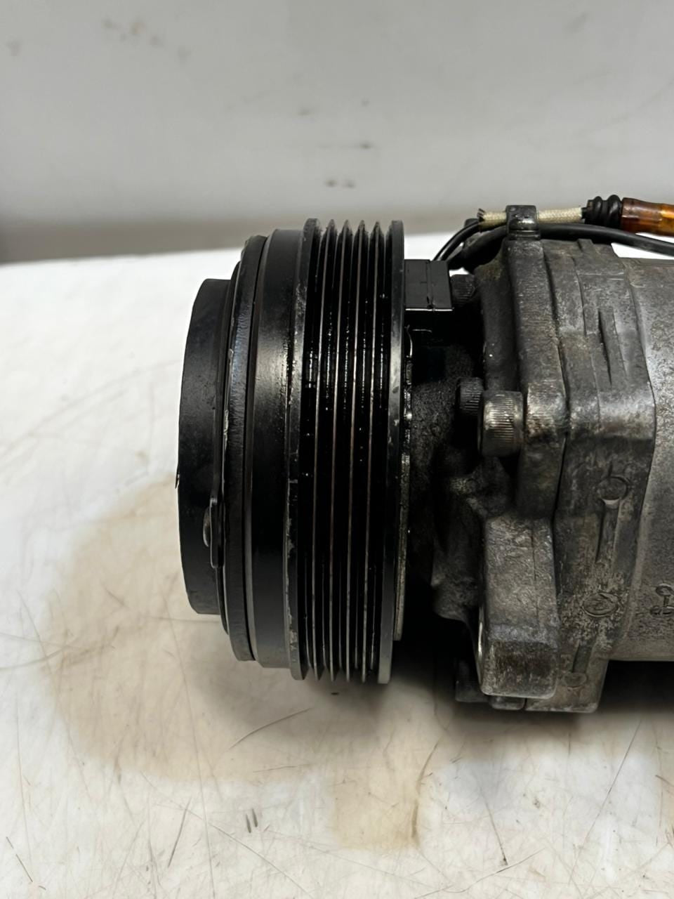 1998-2000 BMW E36 Z3 M52 320i 323i 328i Air Conditioning Compressor 8391474 OEM