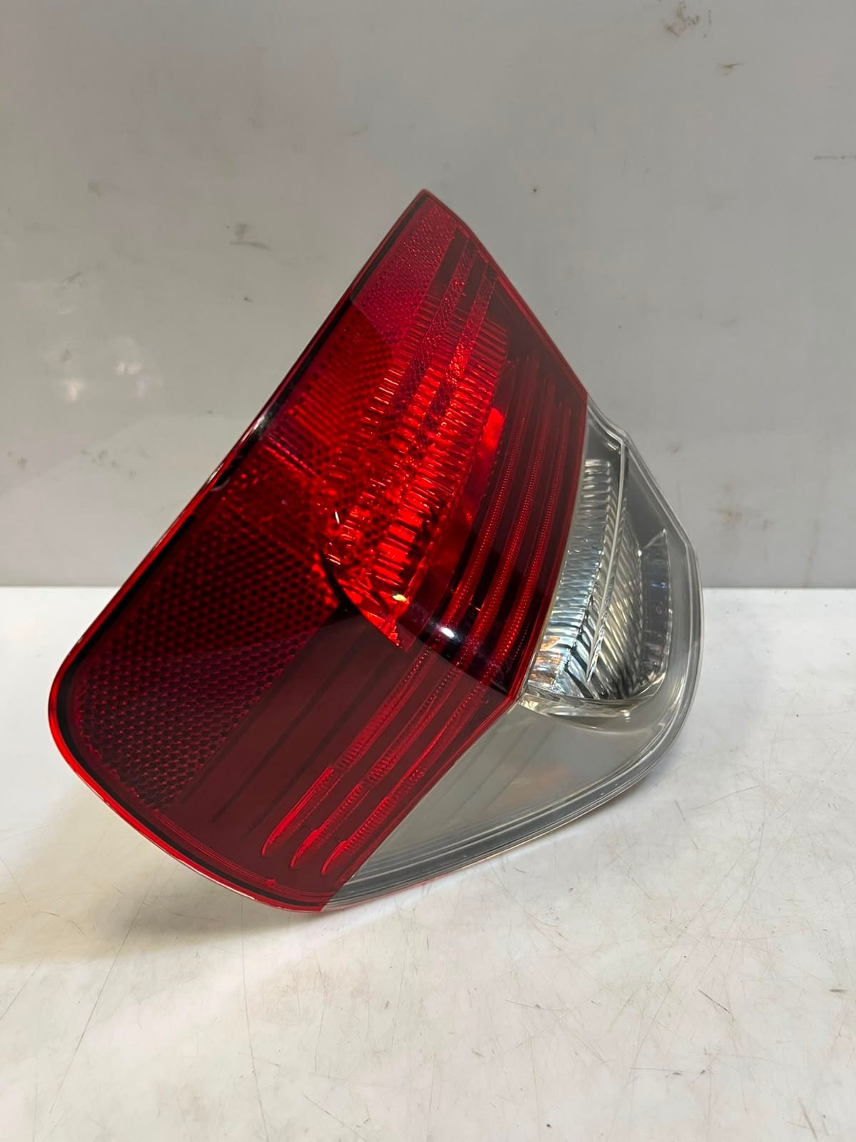BMW  3 Series E90 TYC TAIL Light Rear Left RIGHT BACKLIGHT 0406879 0406880 OEM