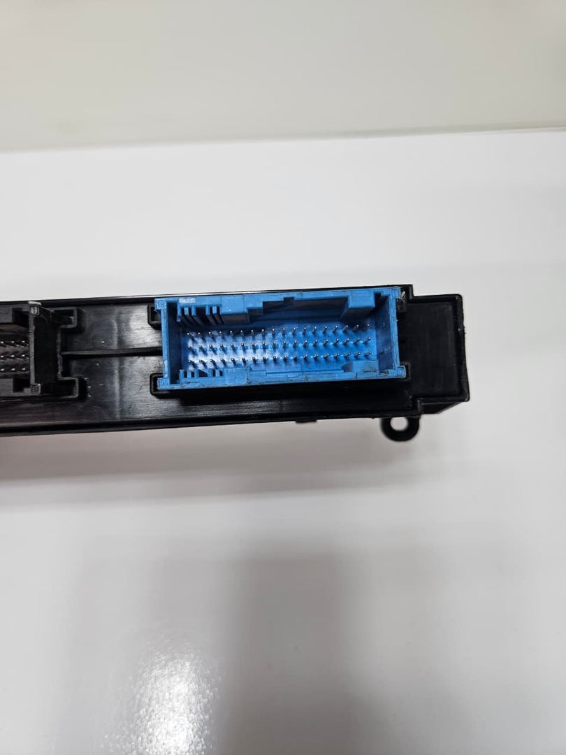 2012 BMW 550i Junction Box Body Control Module 9267466 OEM