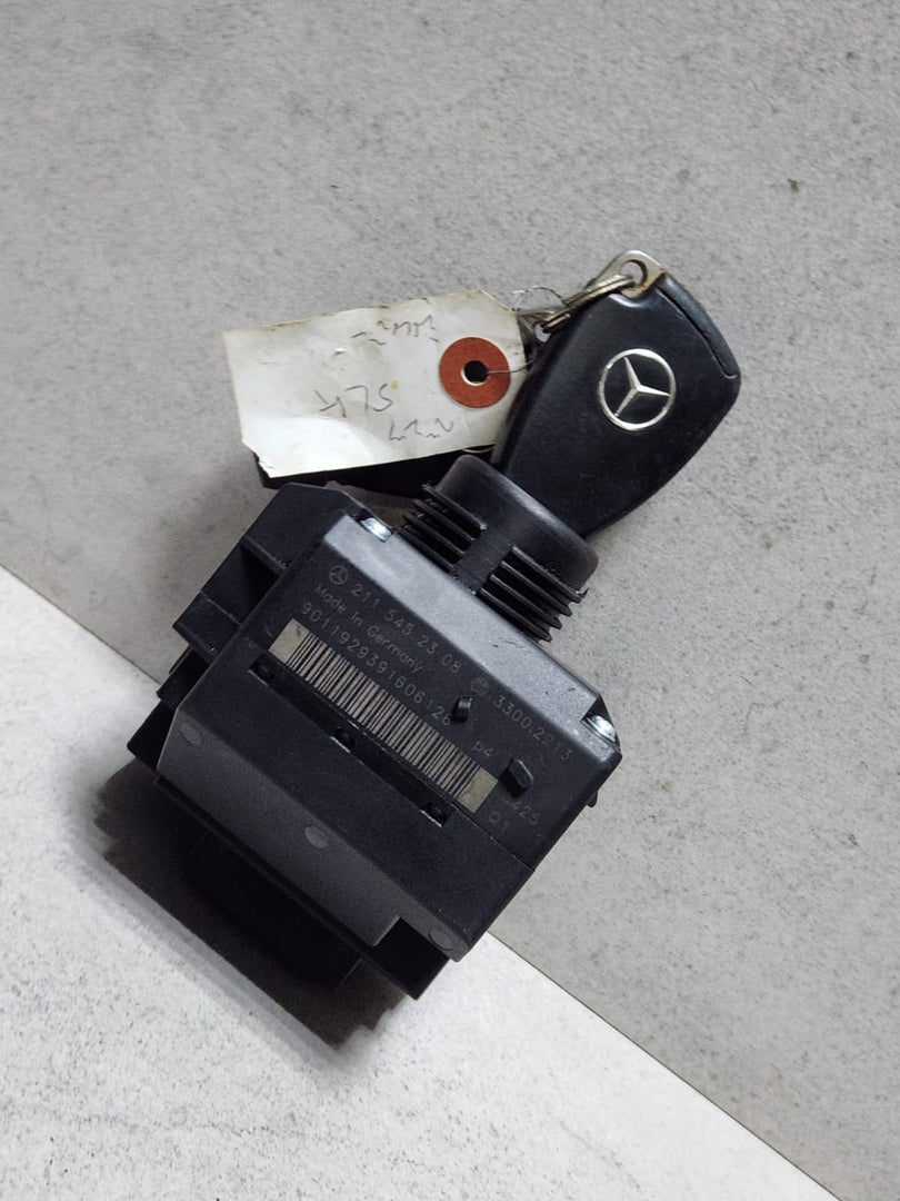 2009 Mercedes-Benz E320 Ignition Switch Module 2115452308 E-Class W211 CLS550
