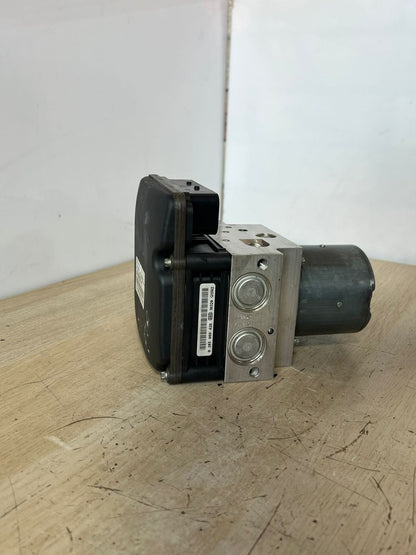 BMW 5 F10 F11 DSC 2.0D Abs Pump Control Module  Hydraulic Block Bosch 6851374