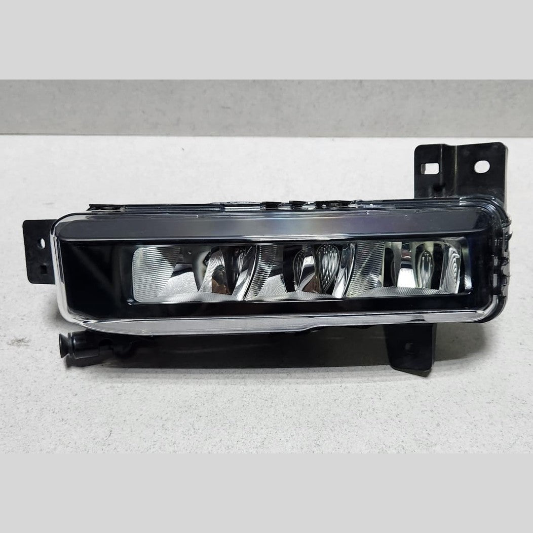 2020-2024 BMW 320i Fog Light LED Left 7433787 3 Series G20 G21 and 2 Series F44