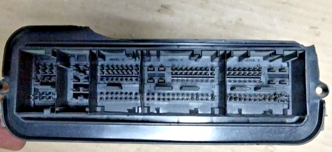 BMW 3 4er F30 F31 F32 F33 F34 F36 335d N57 ECU ENGINE CONTROL 0281034959 8473190