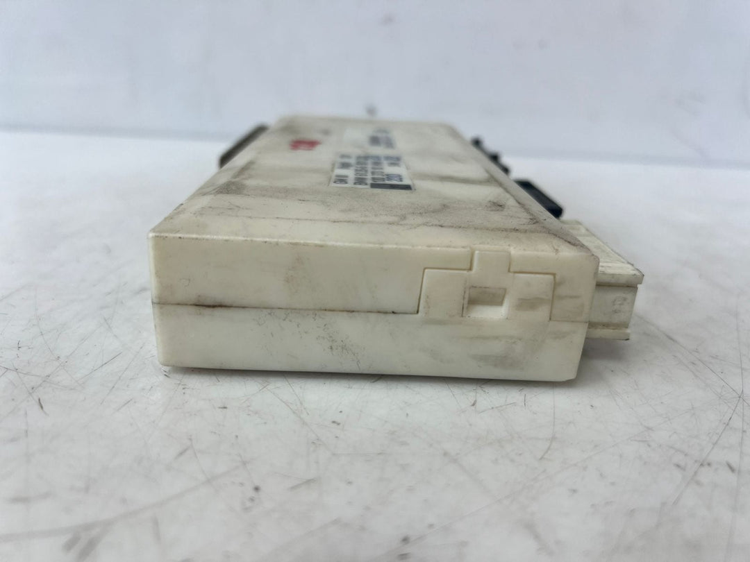 2001 BMW 740i E39 and E38 GM3 HIGH 12V Body Control Module 6901228 OEM