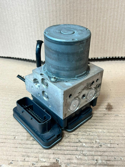 2014 BMW X5 F15 X6 F16 ABS Hydraulic PUMP Control Unit 6866243 OEM