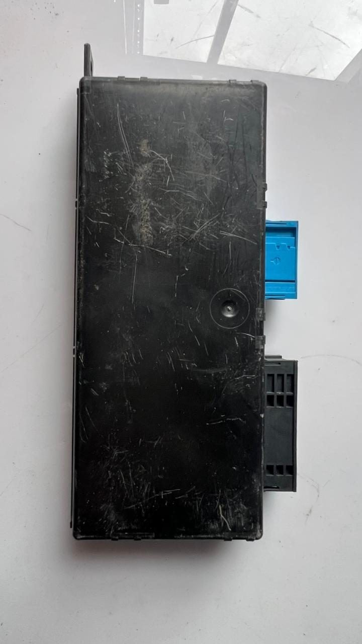 2010-16 BMW 528i Central Gateway Module 9266408 5 Series F10 F11