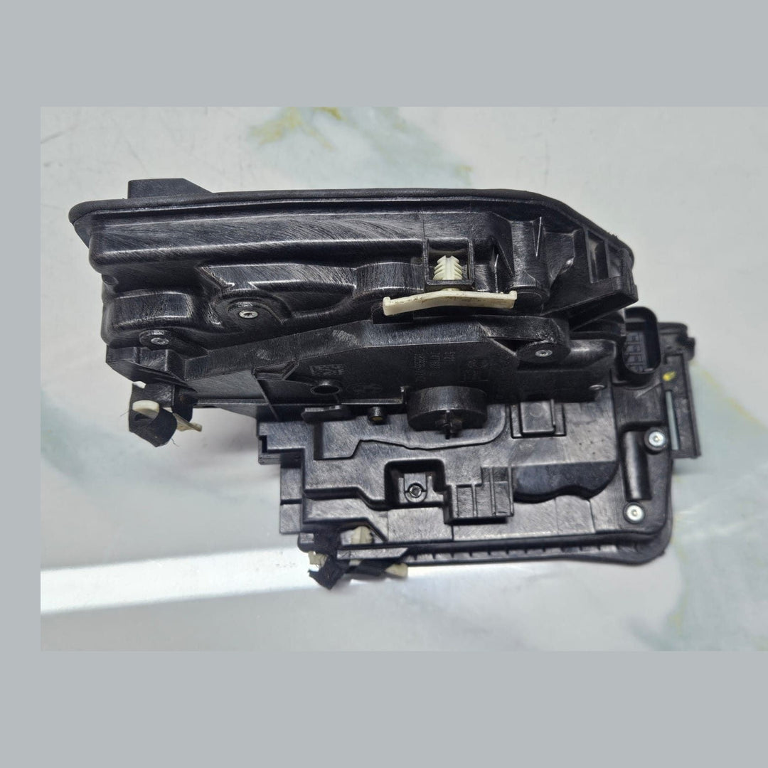 BMW 5 TOURING G31 FRONT LEFT DOOR LOCK 5121 7477687 OEM