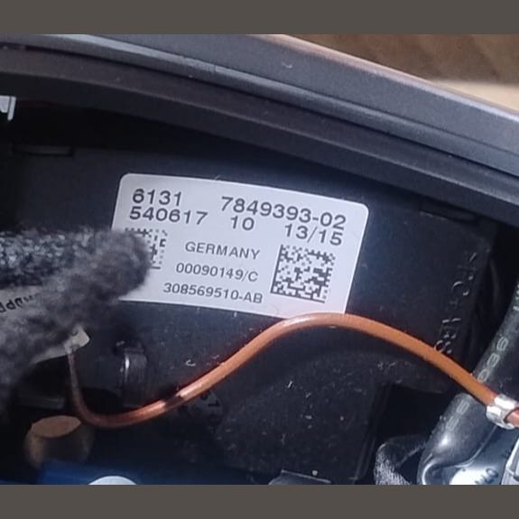 BMW F30 CABRIOLET SHIFT  STEERING WHEEL USED   -  7850408