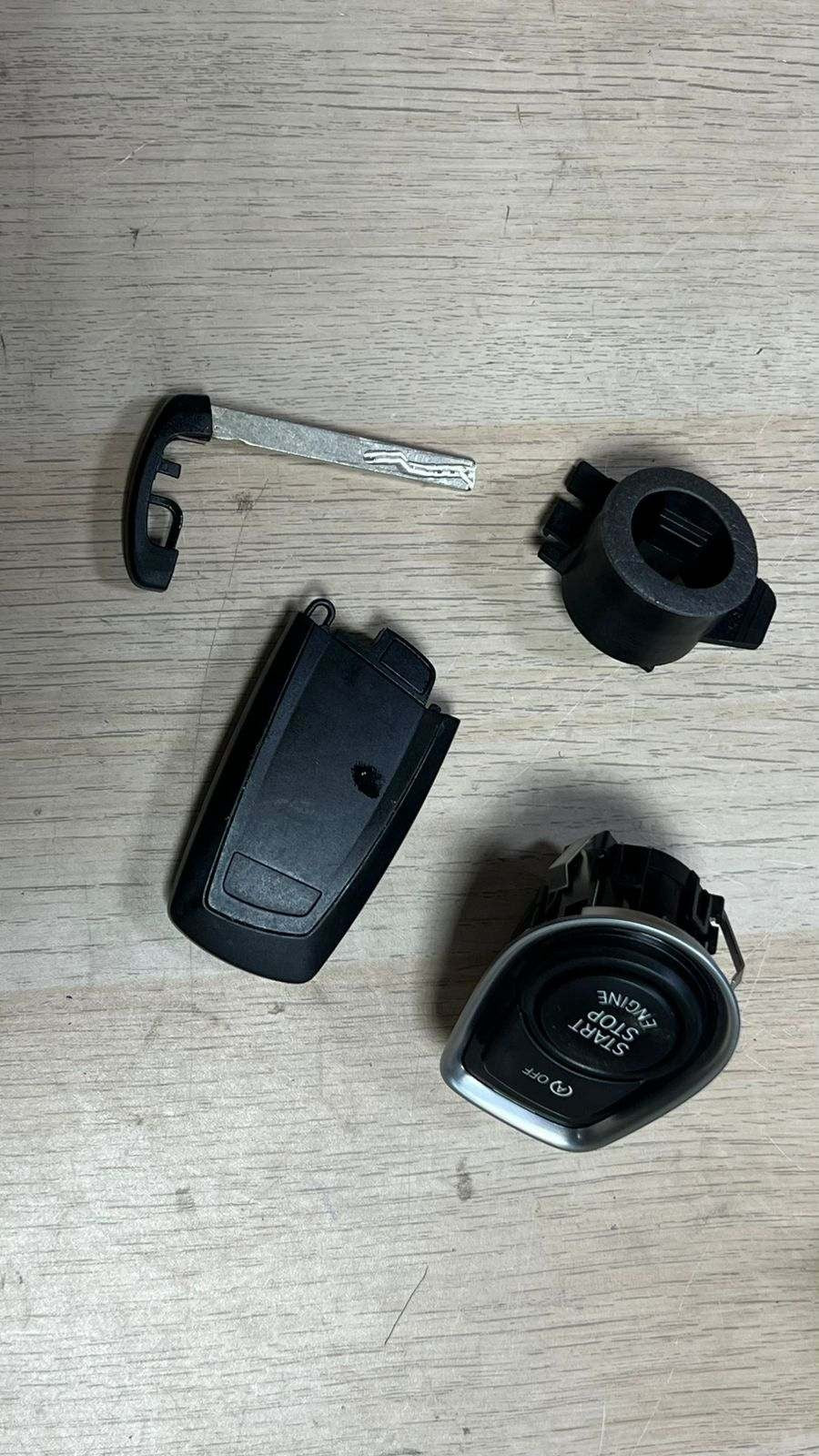 2013 BMW F30 320D N47N DIESEL 2.0 Engine Control Unit 8578946 ECU SET