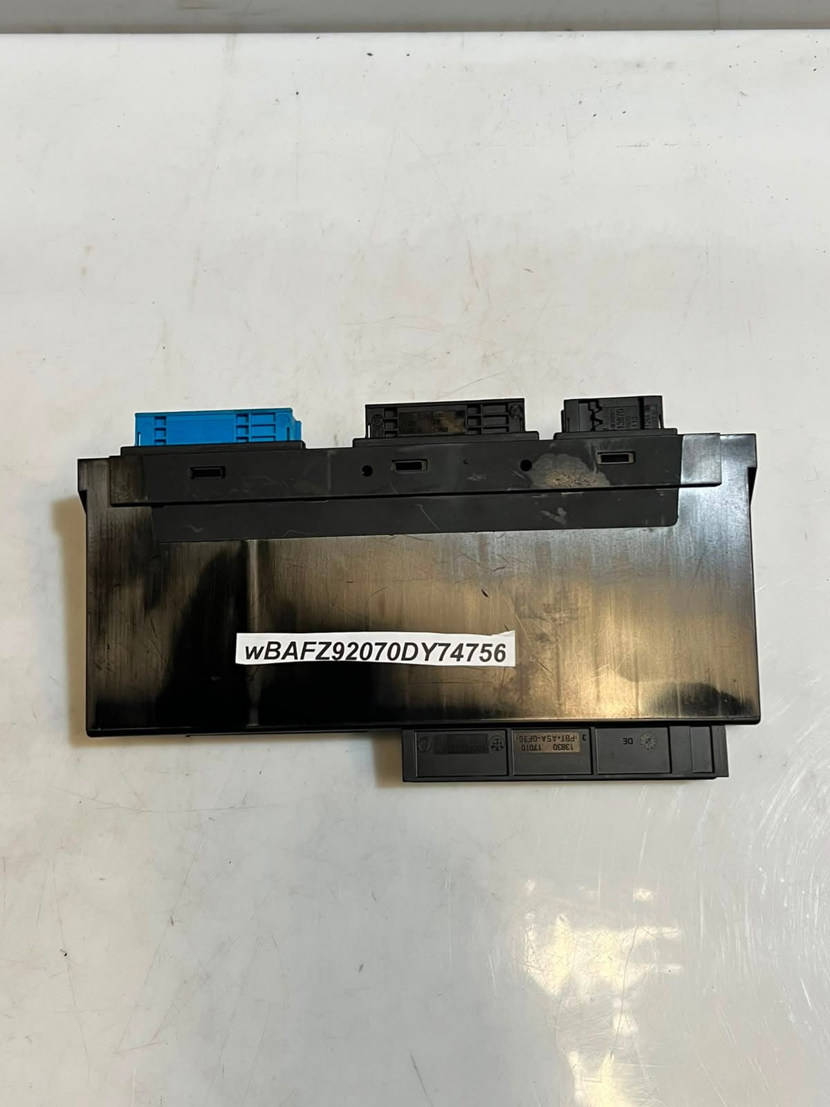 BMW F10 F11 F13 F06 F01 M5 Junction Box Electronic Control Unit V-2 unit 9284282