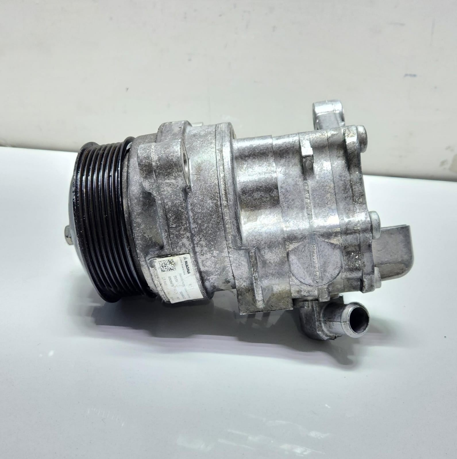 2014-2018 BMW X6 Power Steering Pump 6856684 X5M F85 and X6M F86 OEM