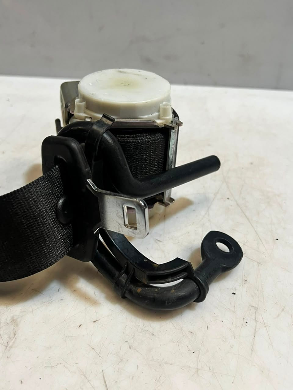 2017-2021 BMW i3 Rear RIGHT Seat Belt 34128955 OEM