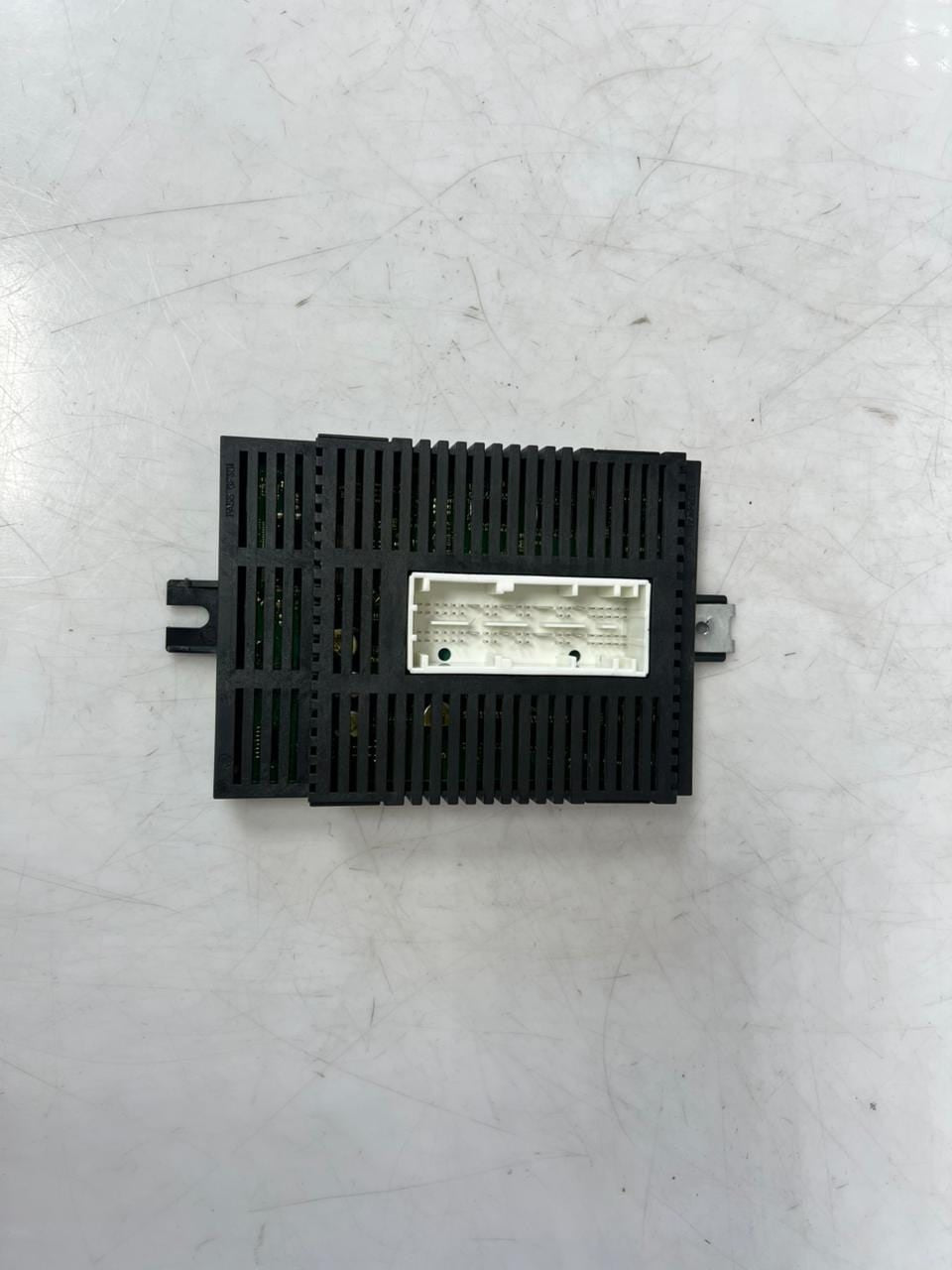 BMW E60, E63, E64, E65, E66 LM2 LEAR Light Control Module LCM 9203081 OEM