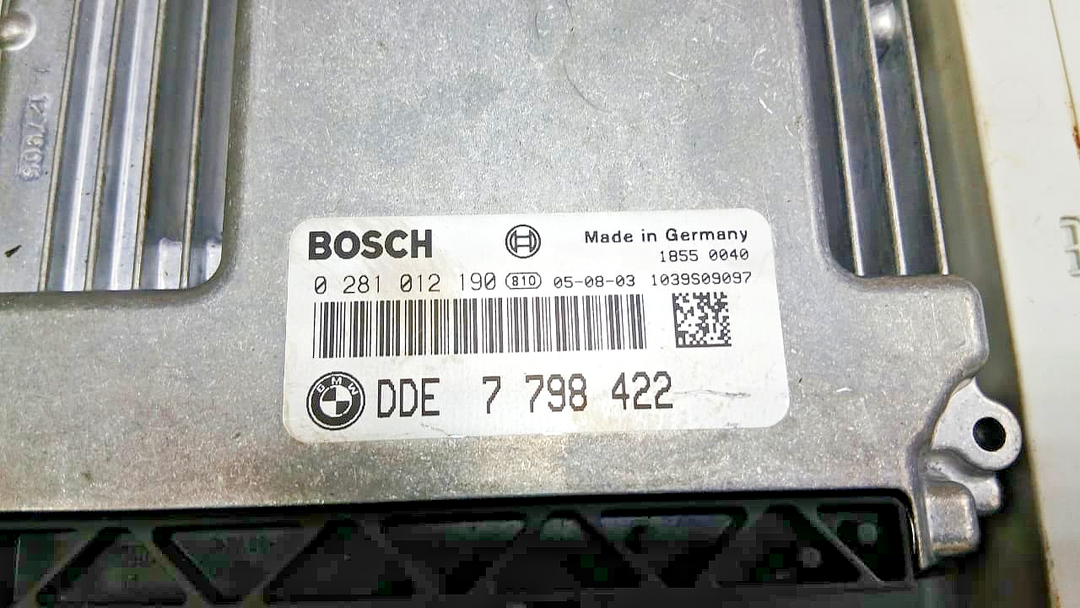 BMW  5 SERIES E60 E61 2002-07 M57N ENGINE CONTROL UNIT ECU KIT DDE 7798422