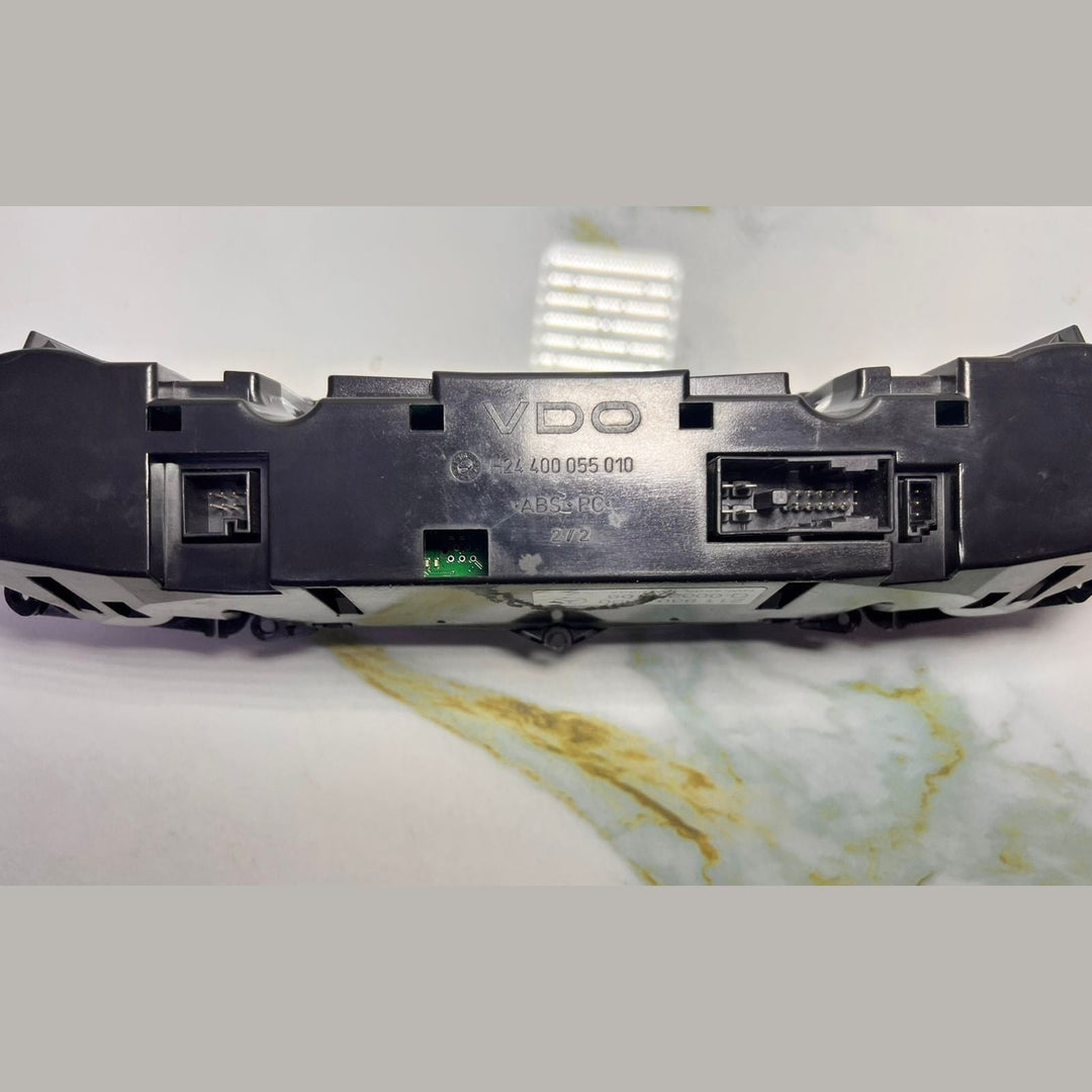 Mercedes-Benz A/C Heater Control Panel 211 830 2590 W211 E-Class