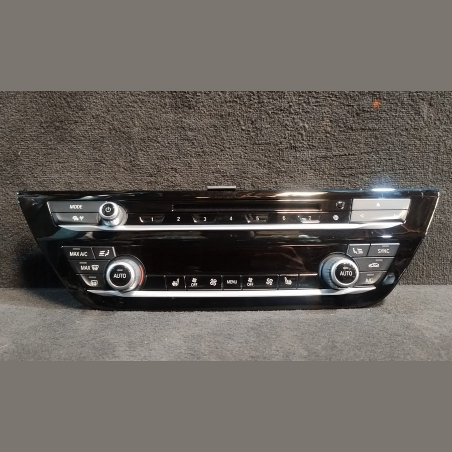 BMW G30 G31 G32 CLIMATE CONTROL & RADIO AUDIO SWITCH PANEL P/N  6834435