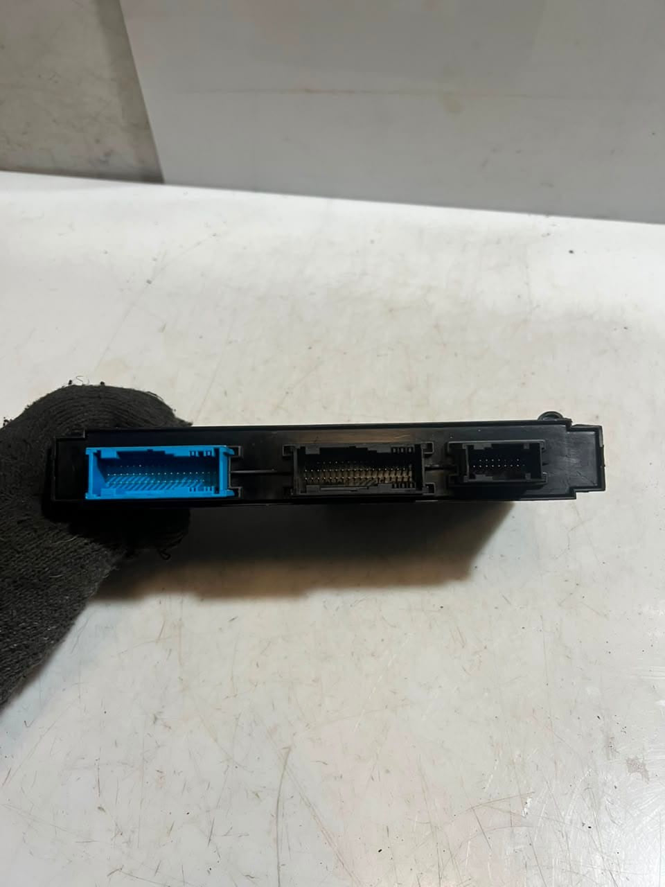2011 BMW X3 F25 and X4 F26 Junction BOX Body Control Module 9267535 OEM