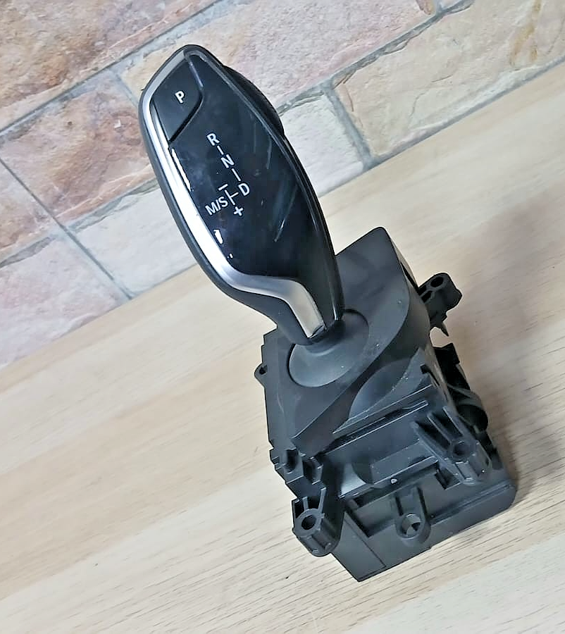 BMW G Series Automatic Gear Selector RHD OEM 7948766 A13486 D220