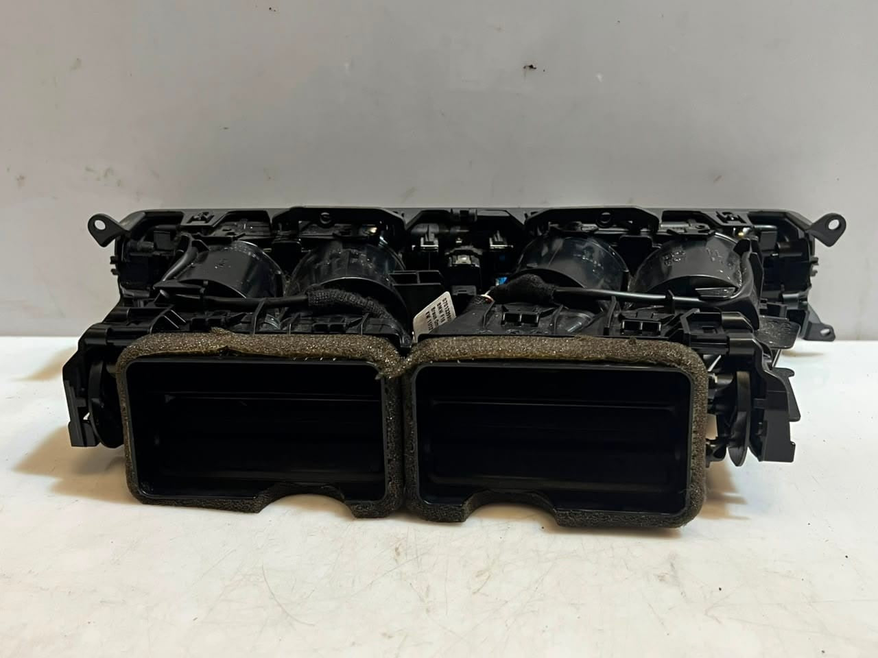 2015 BMW M5 7 5 Series F10 F11 F01 F02 Center DASHBOARD Air Vent Grille 9192903