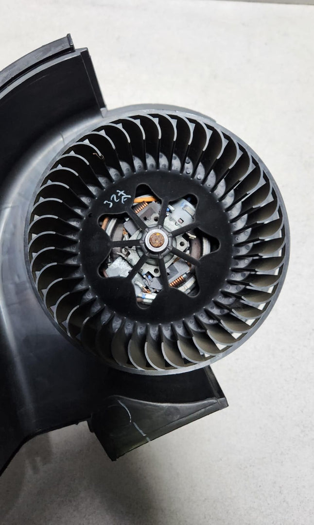 2007-2013 BMW X5 Heater Blower Motor T1001857A X5 E70 LHD