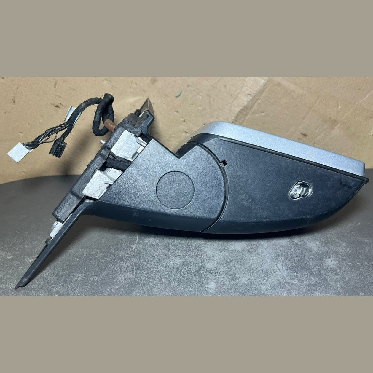 10-12 Mercedes-Benz W204 C-Class Right Side Mirror OEM Foldable w/ Signal Light
