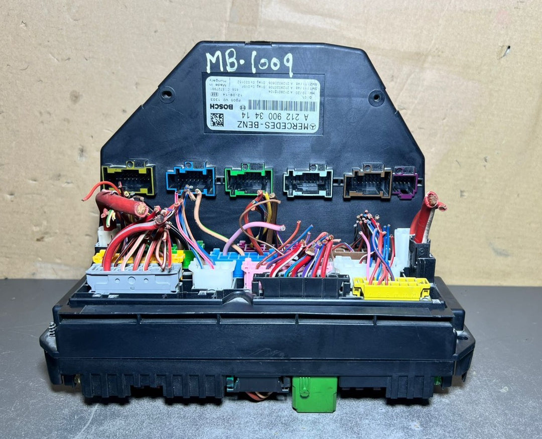 10-16 Mercedes-Benz W212 W204 Front SAM Module Relay Fuse Box A212 9003414 OEM