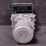 Load image into Gallery viewer, GENUINE BMW X3 G01 4 CYLINDER 2019 ABS PUMP BRAKE HYDRAULIC 6895450
