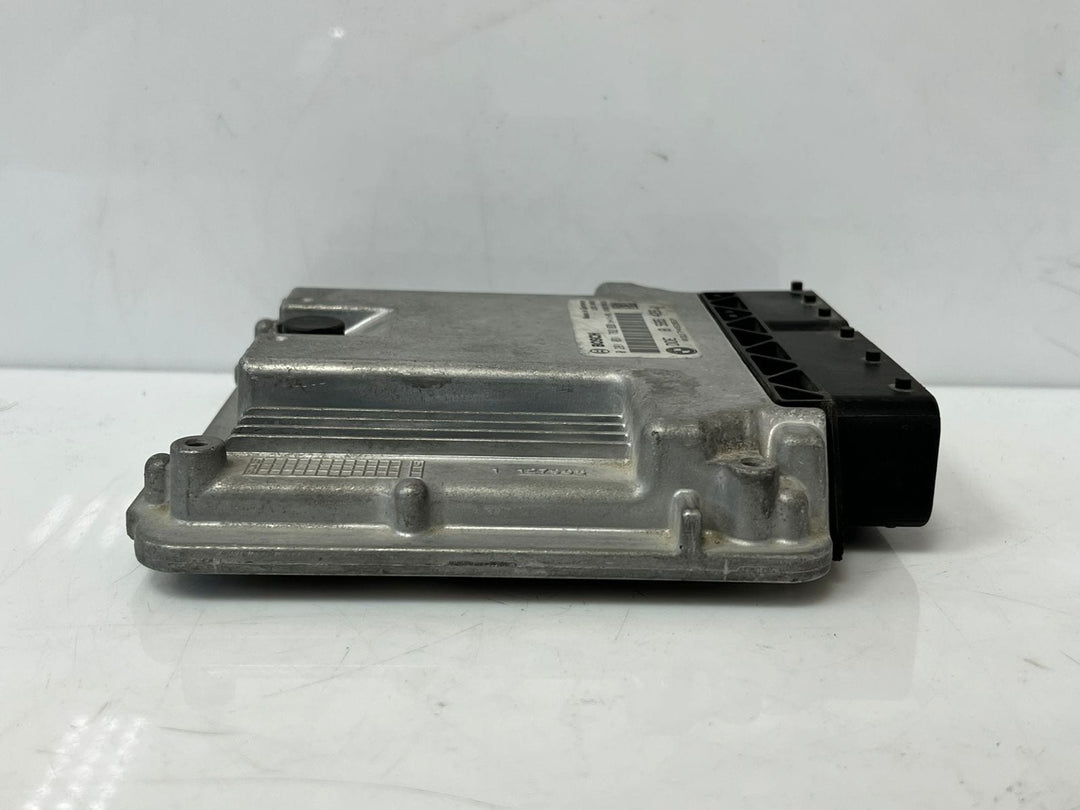 BMW 5 Series F11 Touring BOSCH 0281031782 Engine Control Unit DDE 8585426 OEM