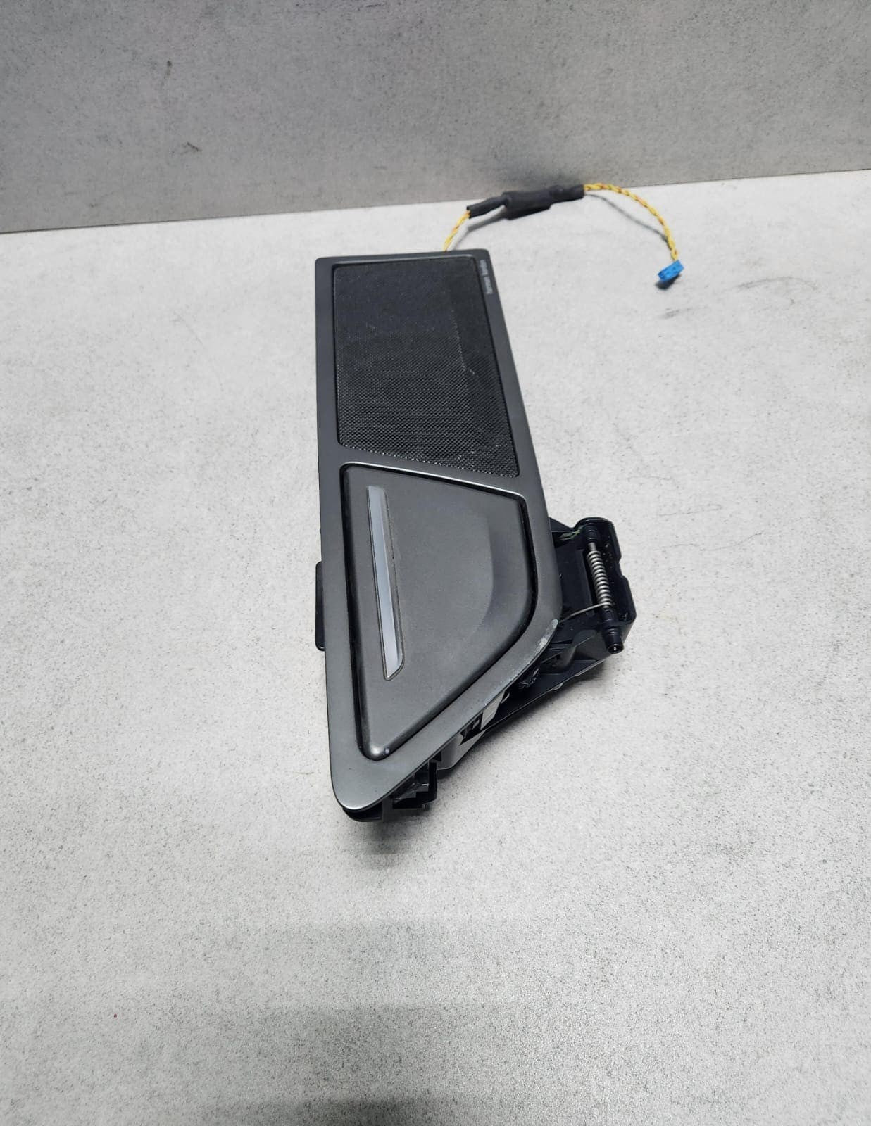 2015-2019 BMW 740i Speaker Trim Cover 7398879 7 Series G11 G12