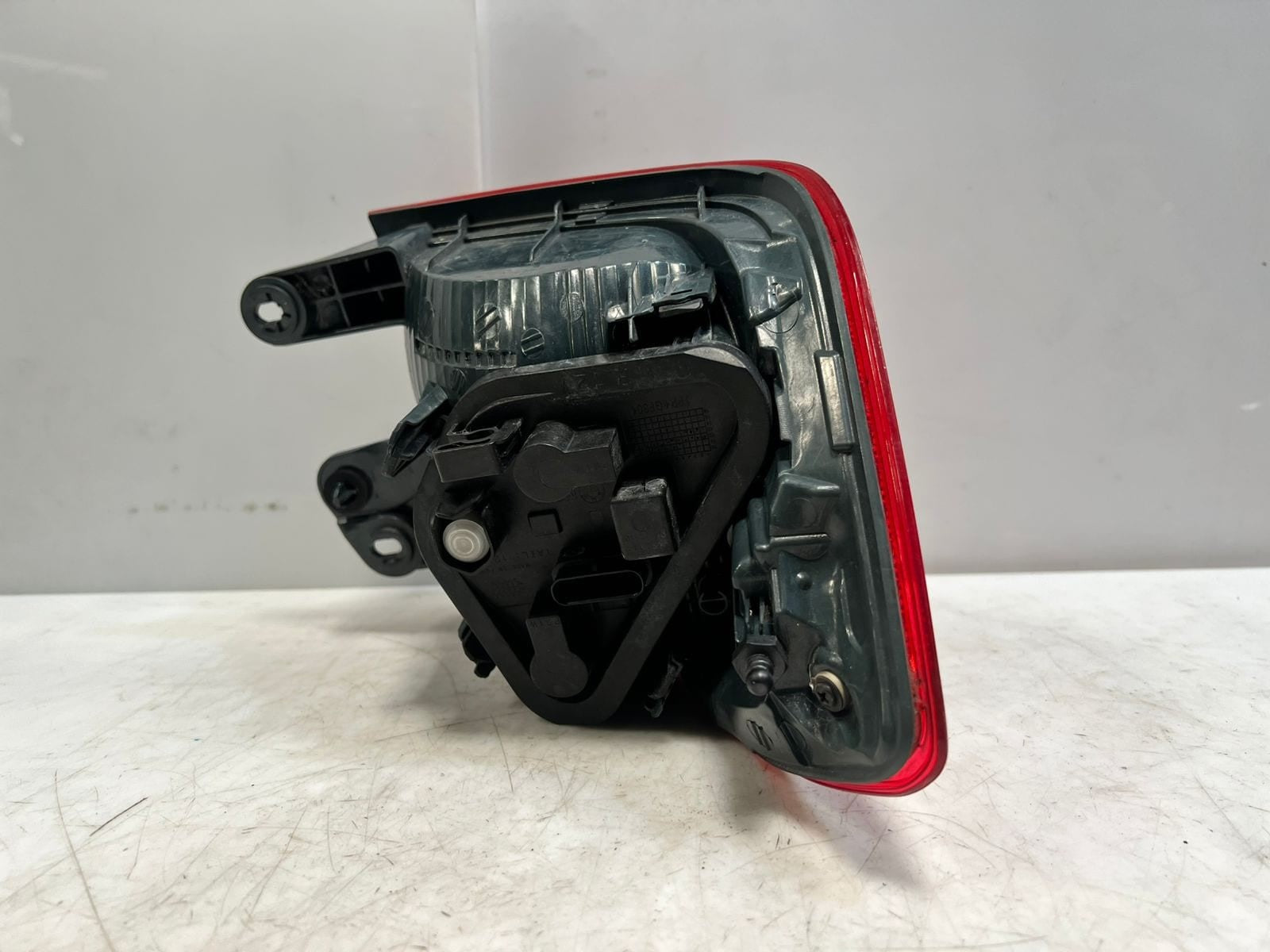 2012-2016 BMW 328i 3 Series F30 F35 F80 Right Outer Rear Tail Light 7372786 OEM