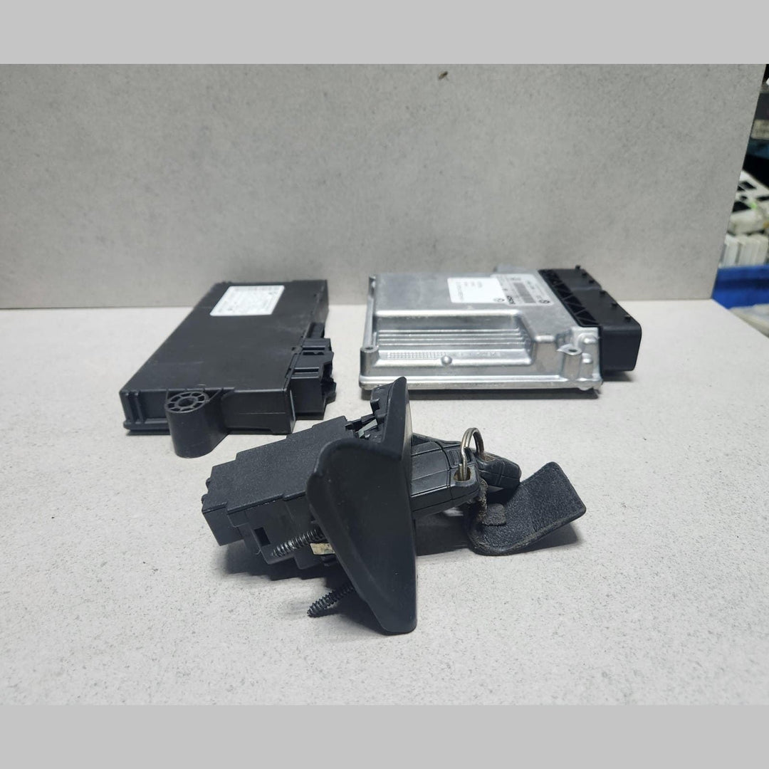 BMW OEM Engine Control Unit ECU SET for E60 520D and E81 120D N47 7809000 