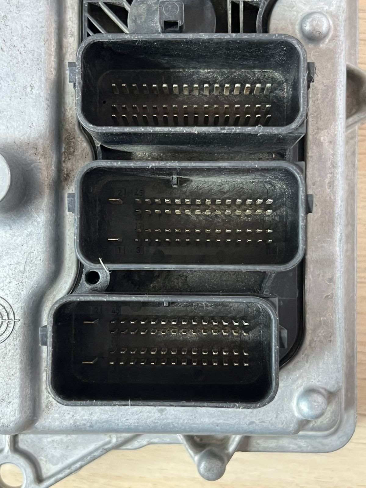 BMW 7 Series F02 3.0 V6 740Li N55B30A N55 N55B30 BODY Control Unit 8641402