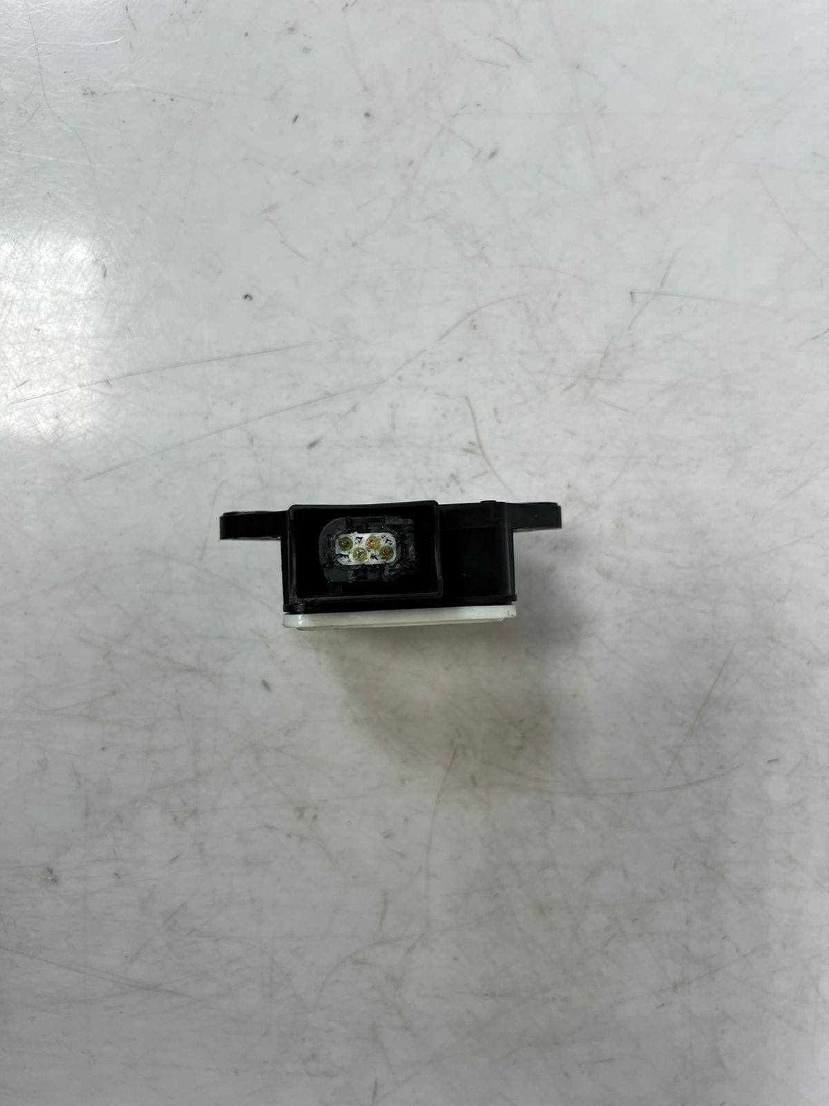 BMW E60, E65, E70 X5, and E90 Yaw Rate Speed Sensor 6782370 OEM